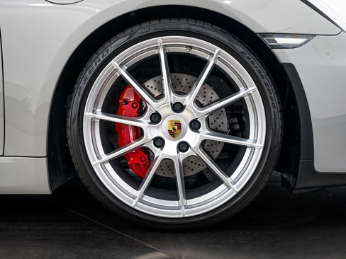 Certified 2016 Porsche Boxster Spyder RWD image 11