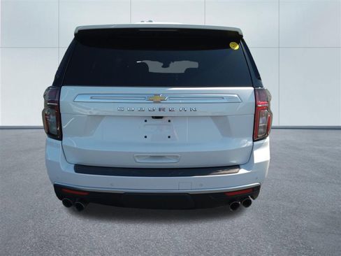 Used 2024 Chevrolet Suburban High Country image 8