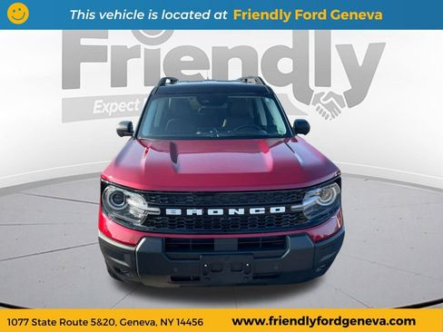 Used 2025 Ford Bronco Sport Outer Banks w/ Outer Banks Tech Package+ AWD/4WD image 2