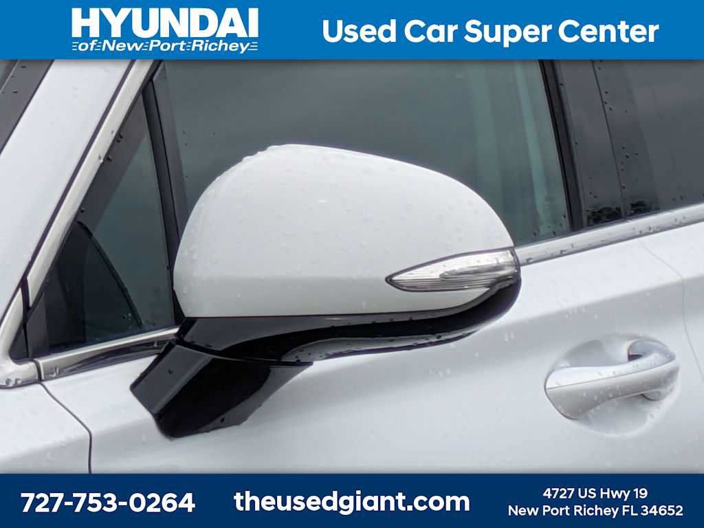 Certified 2023 Hyundai Santa Fe SEL FWD image 11
