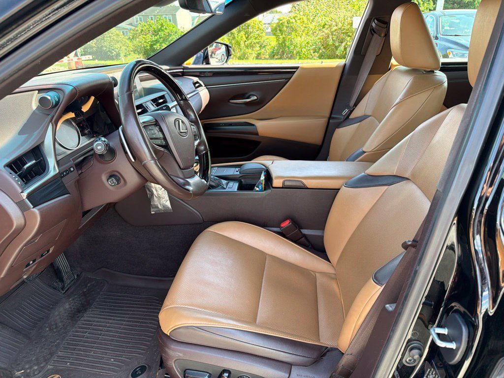Used 2020 Lexus ES 350 w/ Premium Package FWD image 16