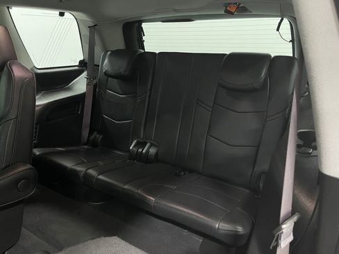 Used 2016 Cadillac Escalade Premium image 31