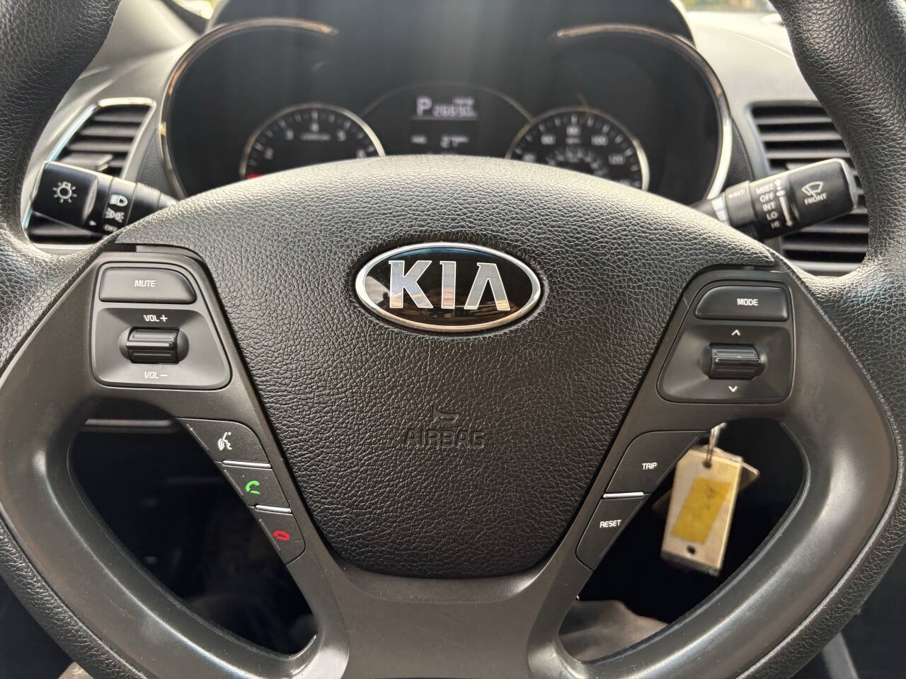 Used 2017 Kia Forte LX FWD image 27
