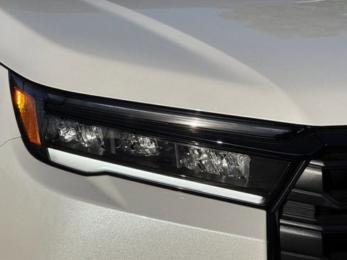 New 2026 Honda Pilot Sport image 10