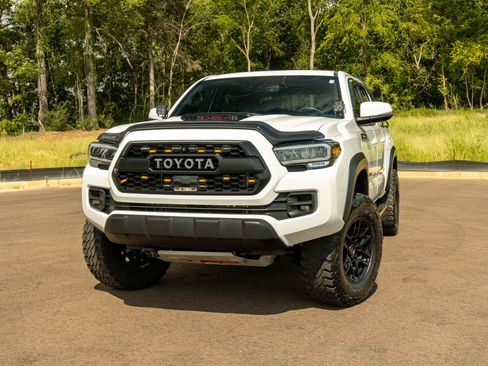 Used 2020 Toyota Tacoma TRD Pro AWD/4WD image 1