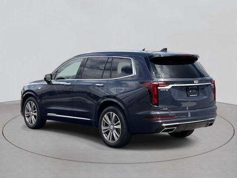 Certified 2025 Cadillac XT6 Premium Luxury w/ Platinum Package AWD/4WD image 3