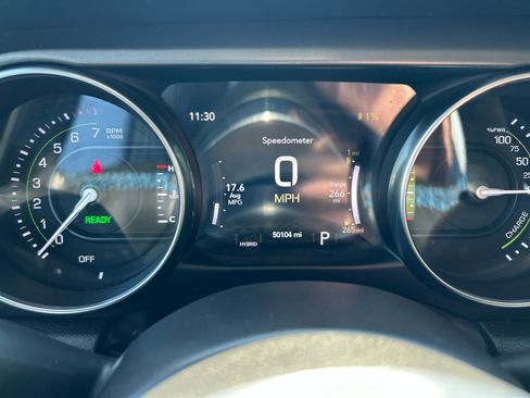 Used 2023 Jeep Wrangler Unlimited Rubicon 4xe w/ Cold Weather Group AWD/4WD image 23