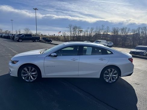 Used 2017 Chevrolet Malibu Premier w/ Premier Sun and Wheel Package image 6