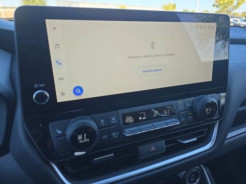 Certified 2025 Toyota Grand Highlander FWD image 22