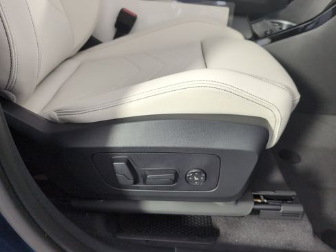 Used 2026 BMW X1 xDrive28i w/ Technology Package image 32