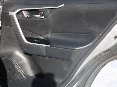 Certified 2025 Toyota RAV4 XLE image 17