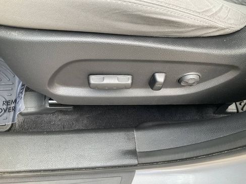 Used 2018 Hyundai Santa Fe SE w/ Cargo Package FWD image 9