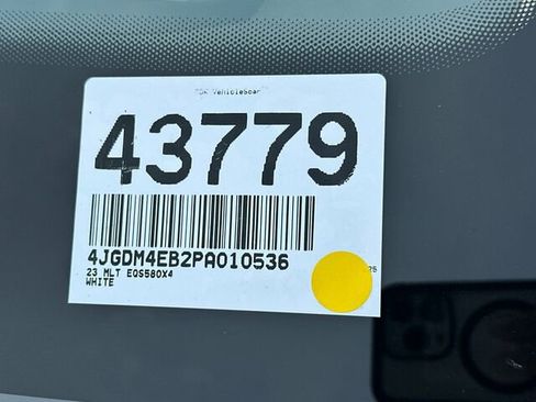 Certified 2023 Mercedes-Benz EQS 580 4MATIC SUV image 4