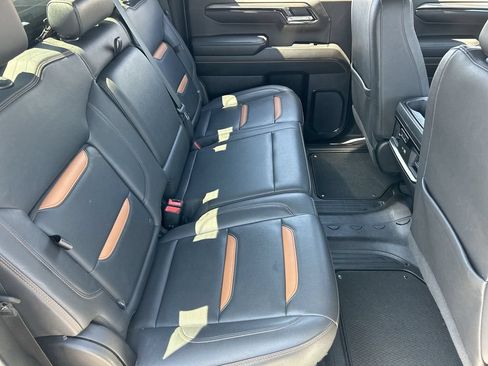 Used 2023 GMC Sierra 1500 AT4 w/ Technology Package AWD/4WD image 26