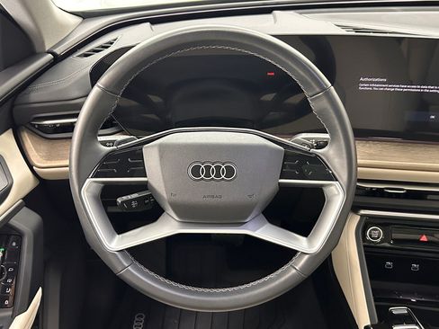 Used 2025 Audi Q5 Premium w/ Convenience Package AWD/4WD image 11