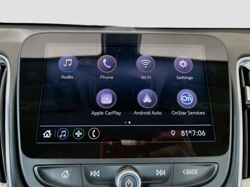 Used 2020 Chevrolet Malibu LT FWD image 15