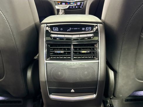 Used 2018 Cadillac CT6 Platinum image 34