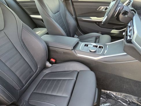 Used 2023 BMW 330i xDrive Sedan w/ Premium Package AWD/4WD image 11