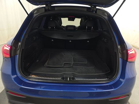 Used 2024 Mercedes-Benz GLC 43 AMG 4MATIC image 14