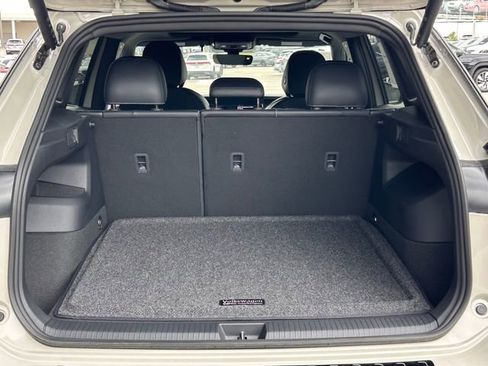 New 2026 Volkswagen Tiguan SE R-Line FWD image 22