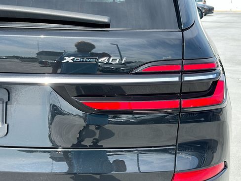 Used 2024 BMW X7 xDrive40i w/ Executive Package AWD/4WD image 33
