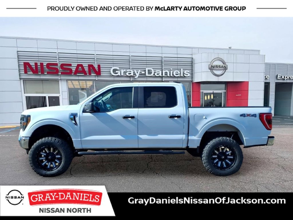 Used 2023 Ford F150 XLT w/ Trailer Tow Package AWD/4WD image 4
