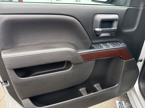 Used 2018 GMC Sierra 1500 SLE image 19