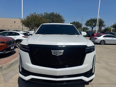 Used 2021 Cadillac Escalade Sport Platinum w/ LPO, ONYX Package AWD/4WD image 8
