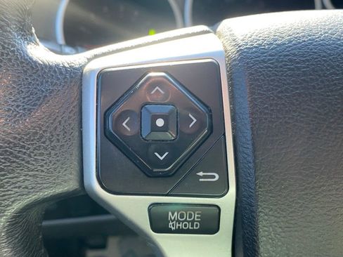 Used 2015 Toyota Sequoia Limited AWD/4WD image 28