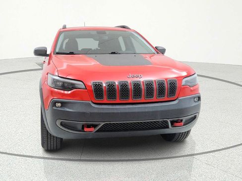 Used 2019 Jeep Cherokee Trailhawk w/ Cold Weather Group AWD/4WD image 2