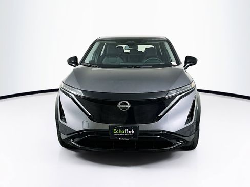 Used 2024 Nissan Ariya AWD image 2
