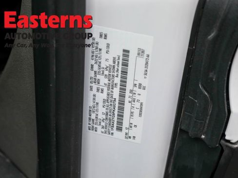 Used 2023 Ford Transit 350 XLT image 32