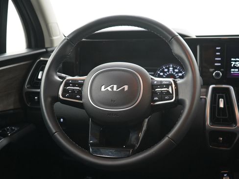 Used 2022 Kia Sorento S AWD/4WD image 14