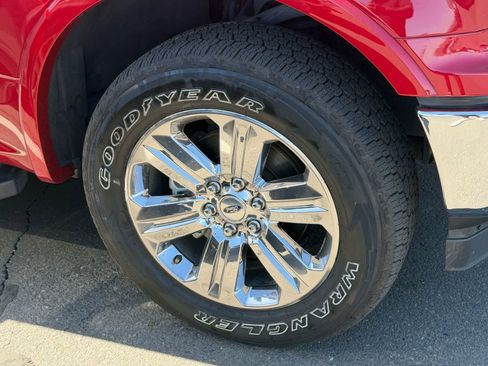 Used 2020 Ford F150 Lariat w/ Equipment Group 502A Luxury AWD/4WD image 6