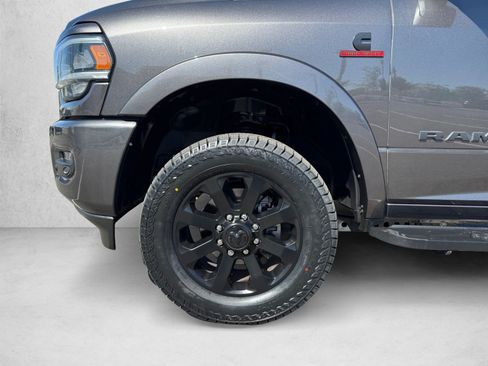 Used 2021 RAM 2500 Laramie AWD/4WD image 9