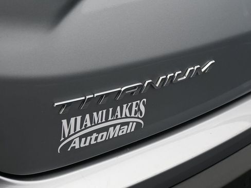 Used 2022 Ford Edge Titanium image 35