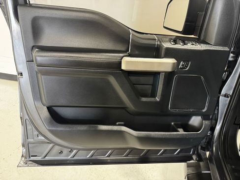 Used 2019 Ford F150 Lariat w/ Equipment Group 502A Luxury image 16