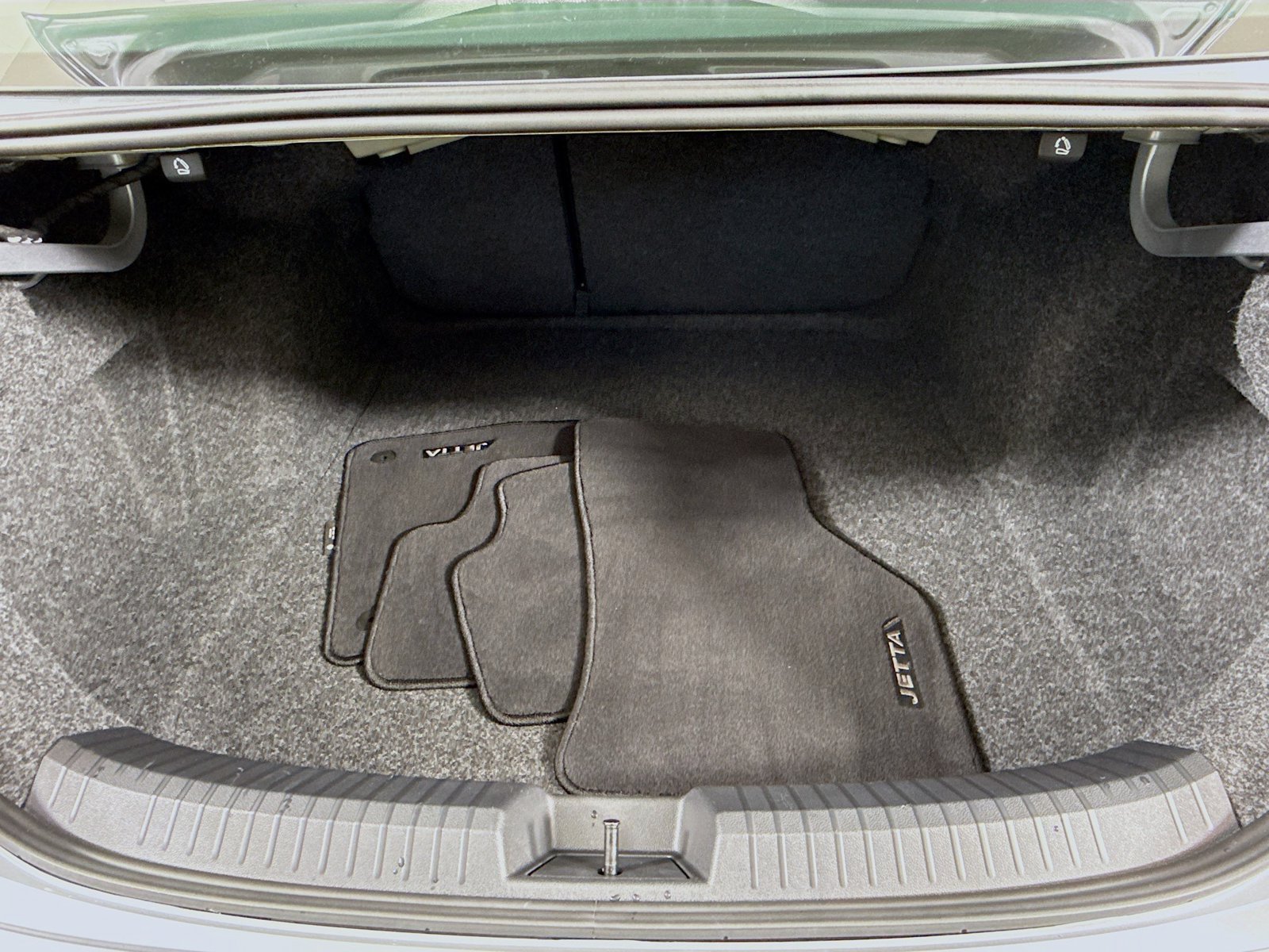 Used 2025 Volkswagen Jetta S FWD image 23