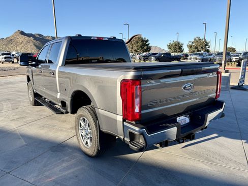 Used 2025 Ford F250 XLT w/ FX4 Off-Road Package image 3