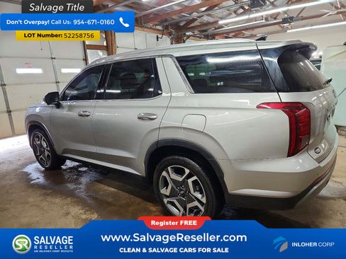 Used 2024 Hyundai Palisade SEL FWD image 3