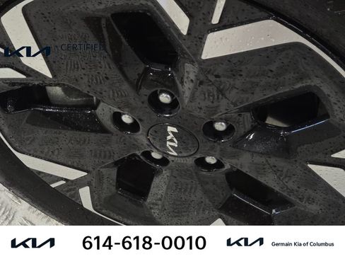 Certified 2023 Kia Niro Wave FWD image 12