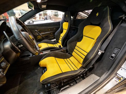 Used 2014 Ferrari 458 Speciale Coupe RWD image 13