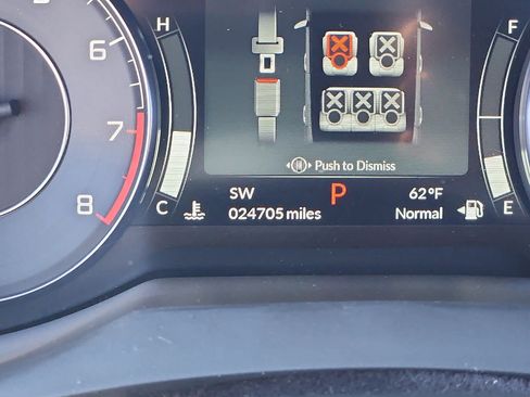 Used 2025 Acura RDX SH-AWD image 21