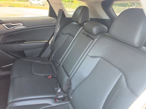 Used 2023 Kia Sportage EX FWD image 28