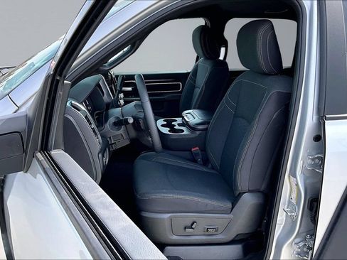 Certified 2026 RAM 2500 Big Horn AWD/4WD image 3