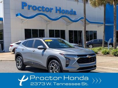 Used 2024 Chevrolet Trax LT w/ Driver Confidence Package