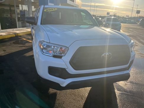 Used 2021 Toyota Tacoma SR5 image 7