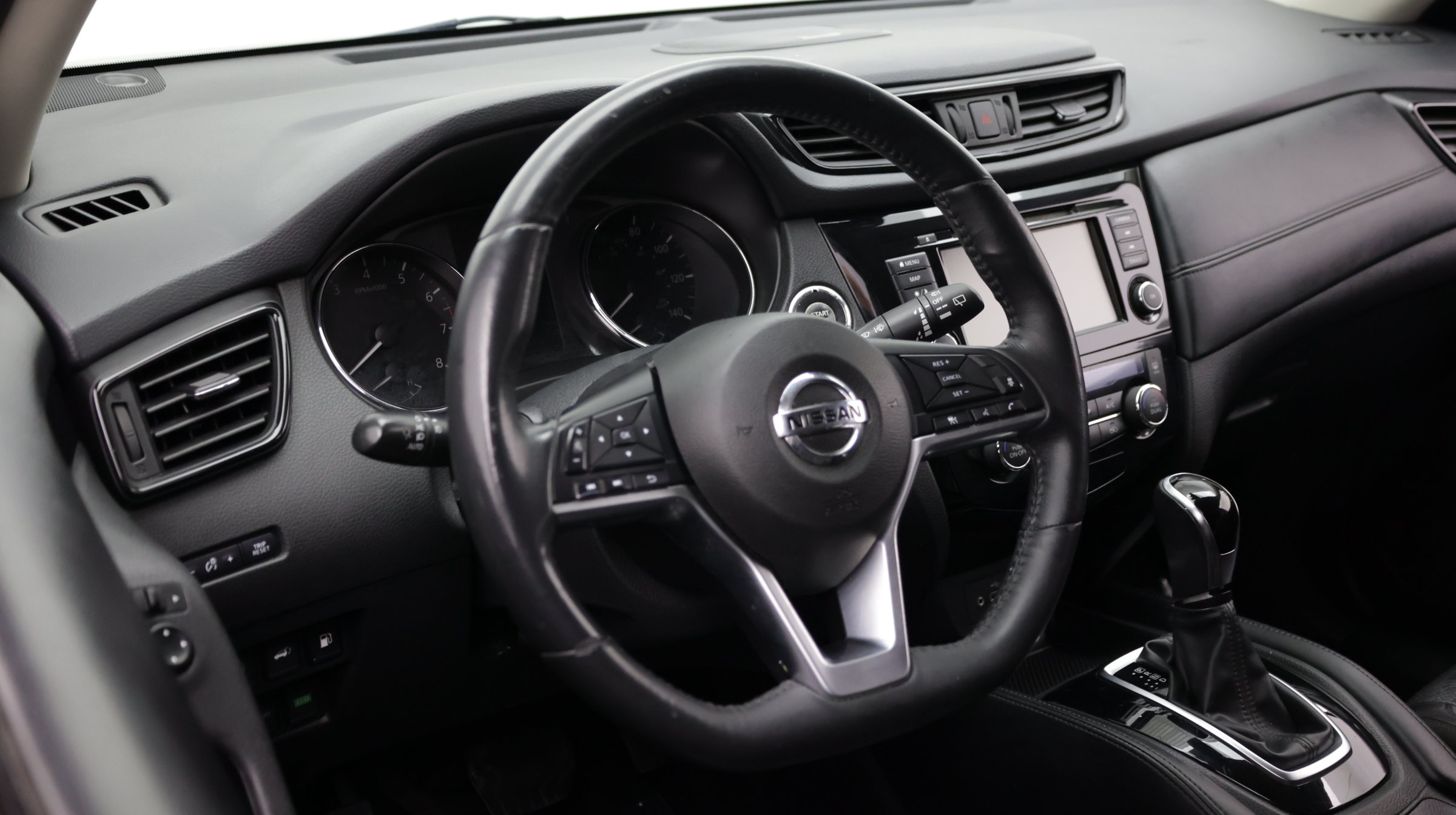 Used 2018 Nissan Rogue SL FWD image 10