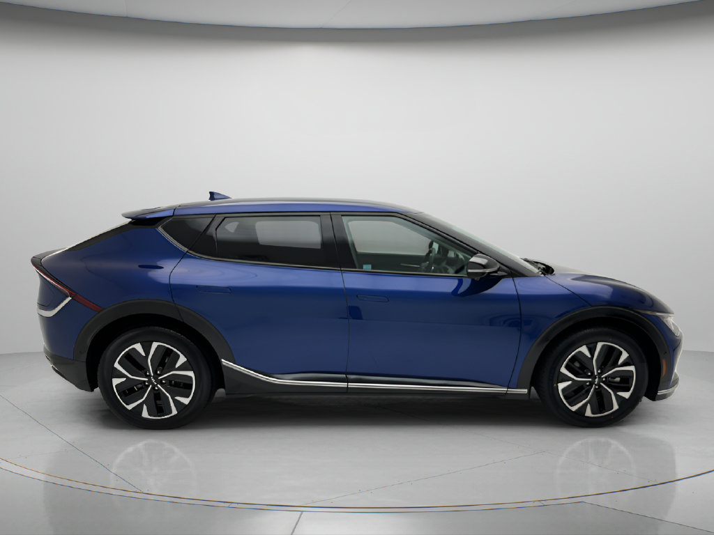 Used 2024 Kia EV6 Wind w/ Wind Technology Package AWD/4WD image 6