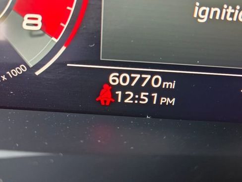 Used 2023 Audi SQ8 Prestige AWD/4WD image 26
